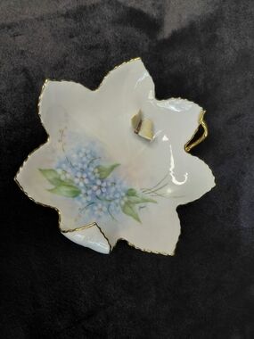 Decorative Vintage Jewelry Dish with Blue Floral Motif and Gold Trim